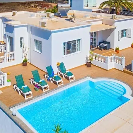 Sleeps 8 Pool Air Con T809737
