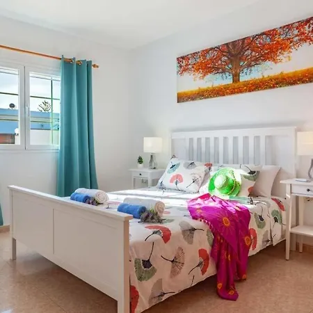 Sleeps 8 Pool Air Con T809737 *